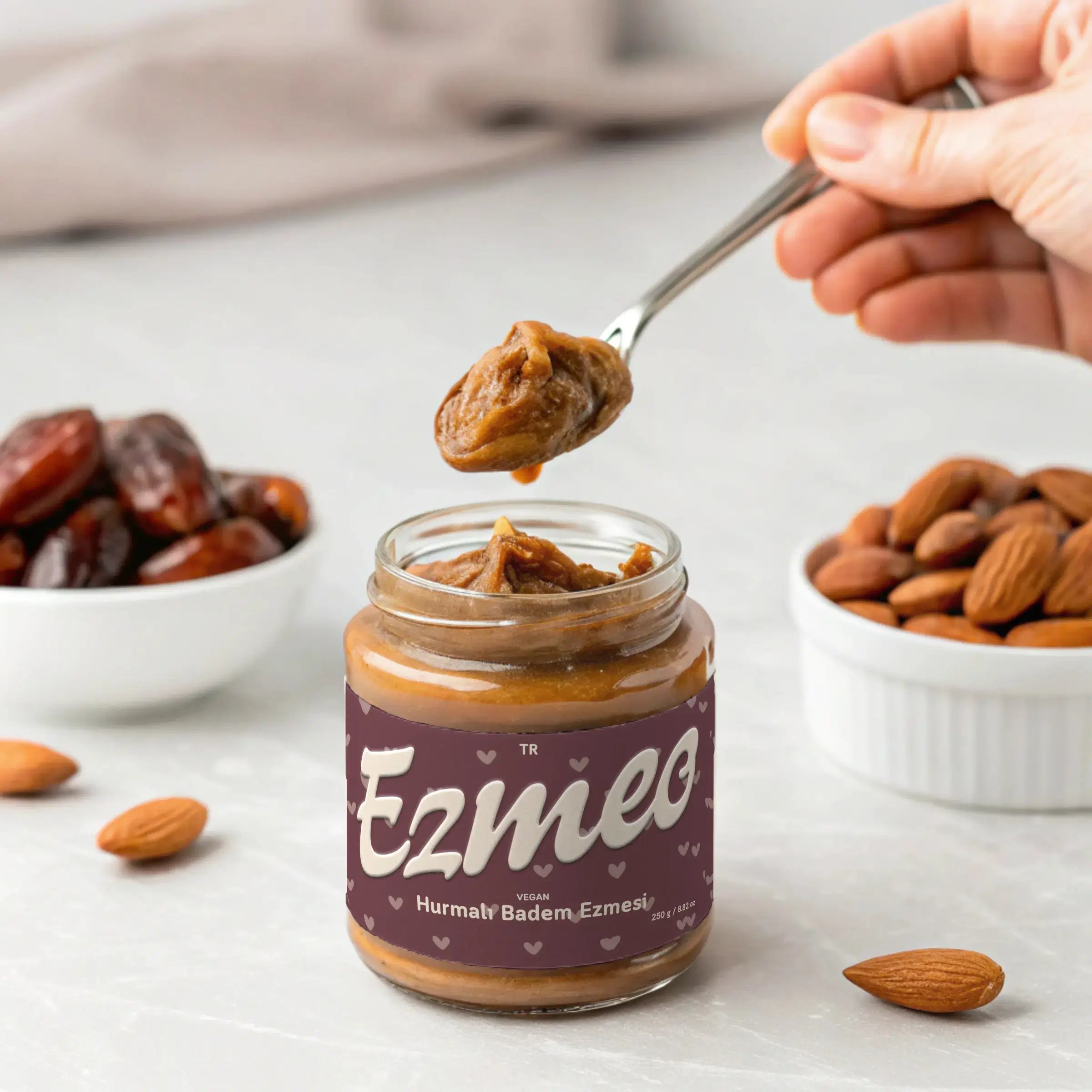 hurmalı badem ezmesi ezmes 350g doğal hurma ile tatlandırılmış vegan badem tereyağı
